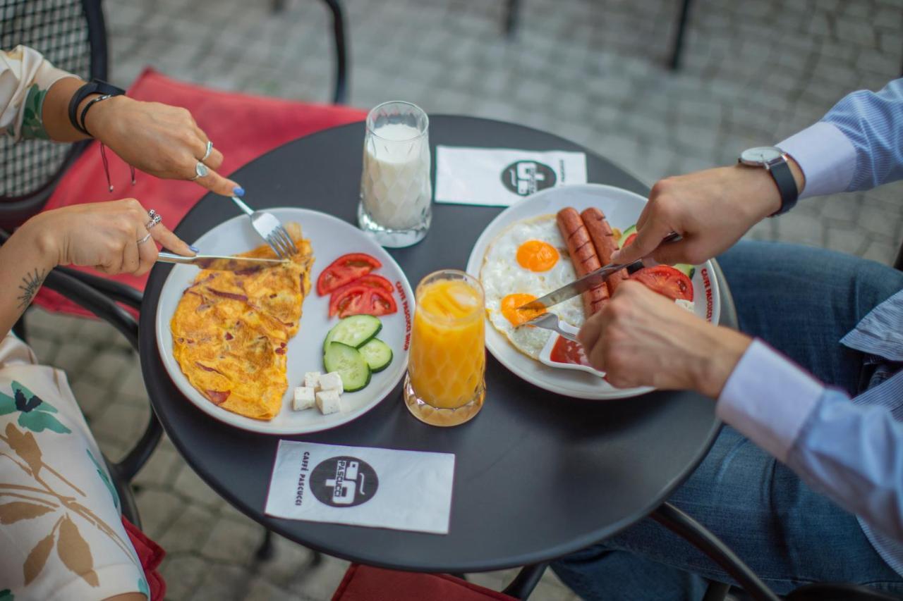 Benelux Hotel 페야 외부 사진